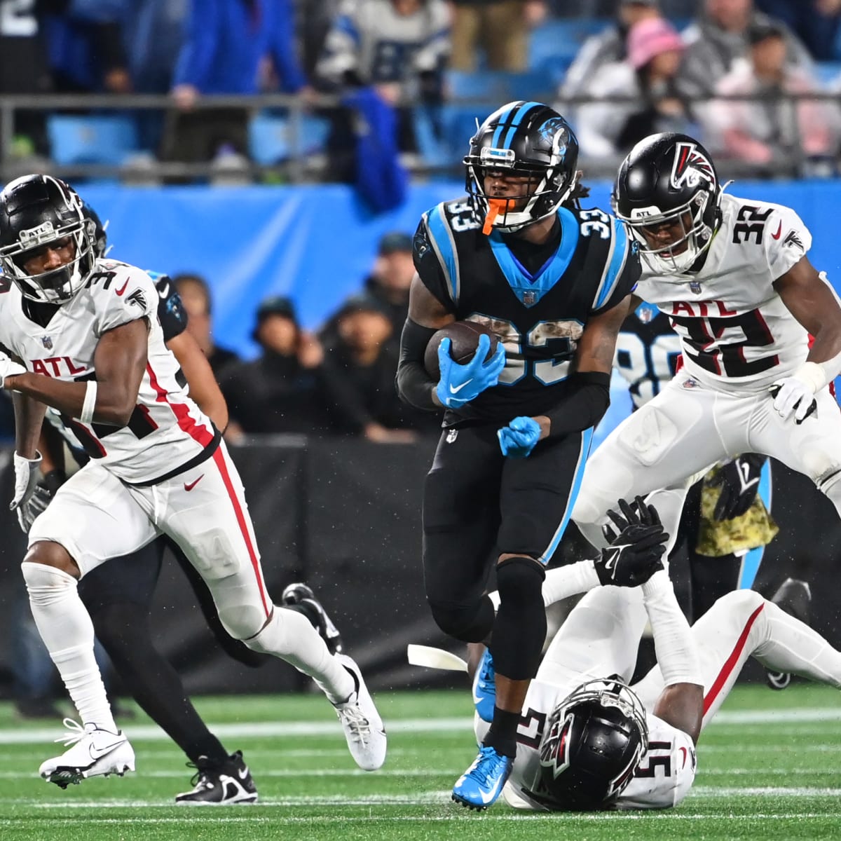 D'Onta Foreman Doing His Best Derrick Henry Impression 