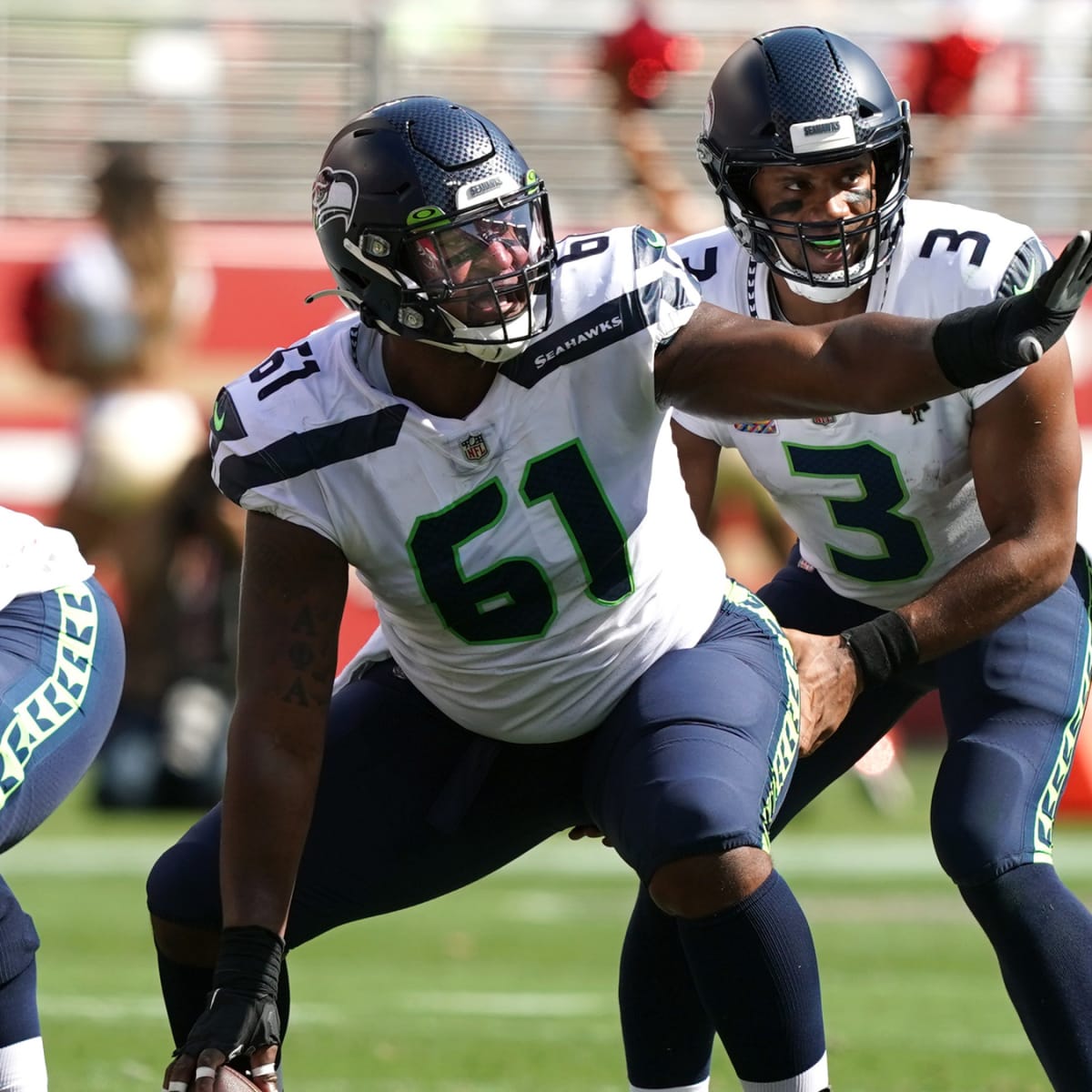 Drew Lock Changes Seahawks Jersey Number Out of 'Utmost Respect' for Russell  Wilson - Sports Illustrated Mile High Huddle: Denver Broncos News, Analysis  and More