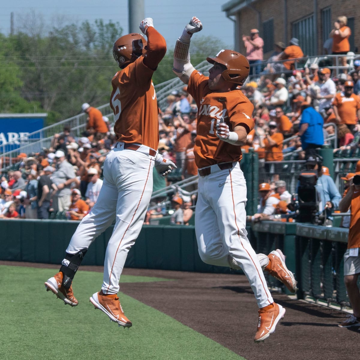 WVU Baseball Earns Second Big 12 Series Win, Beats Baylor 8-4 - WV Sports  Now