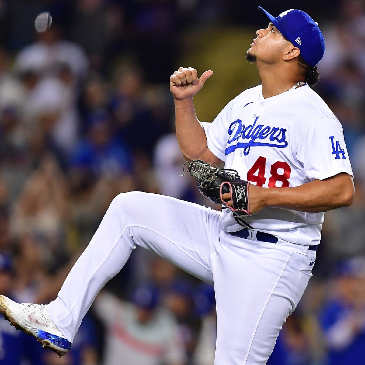 Who is the Dodgers' closer? Los Angeles goes closer by committee