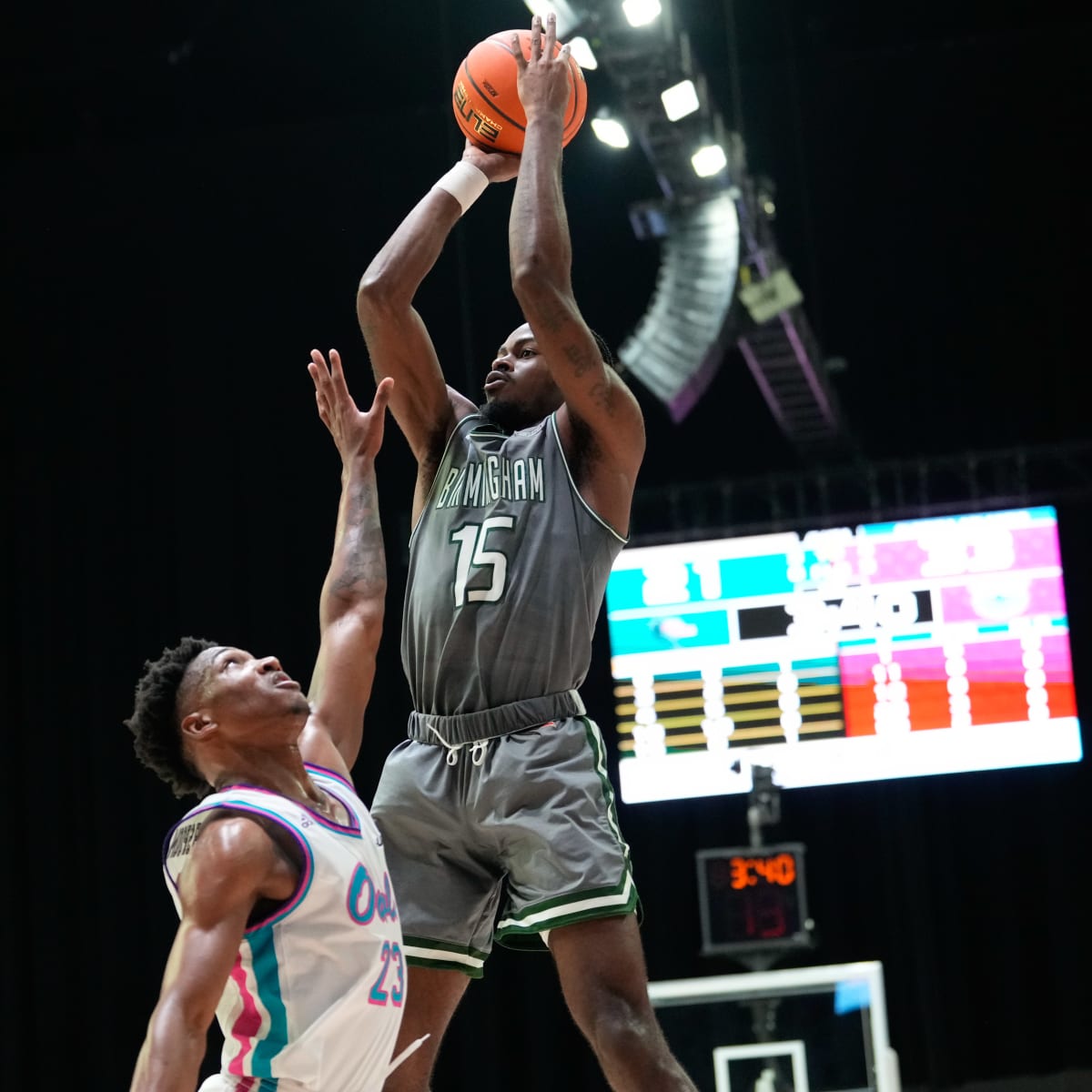 The UAB Blazers Are Headed To The NIT Championship Game After Topping Utah  Valley