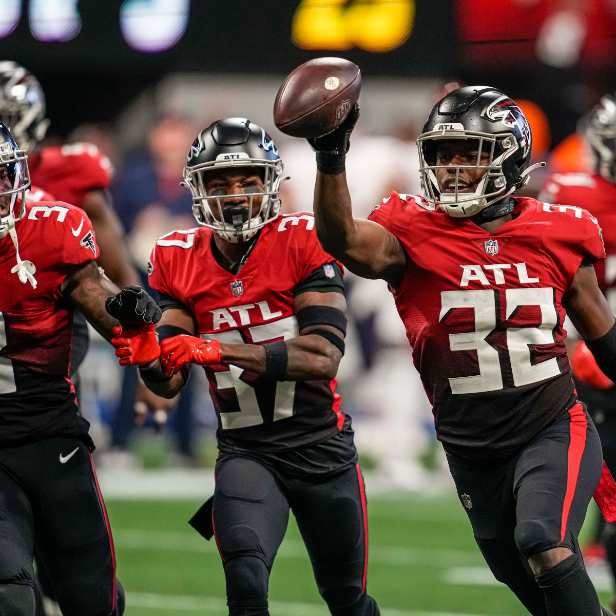 Atlanta Falcons' Jessie Bates III Reveals Number Change - Sports  Illustrated Atlanta Falcons News, Analysis and More