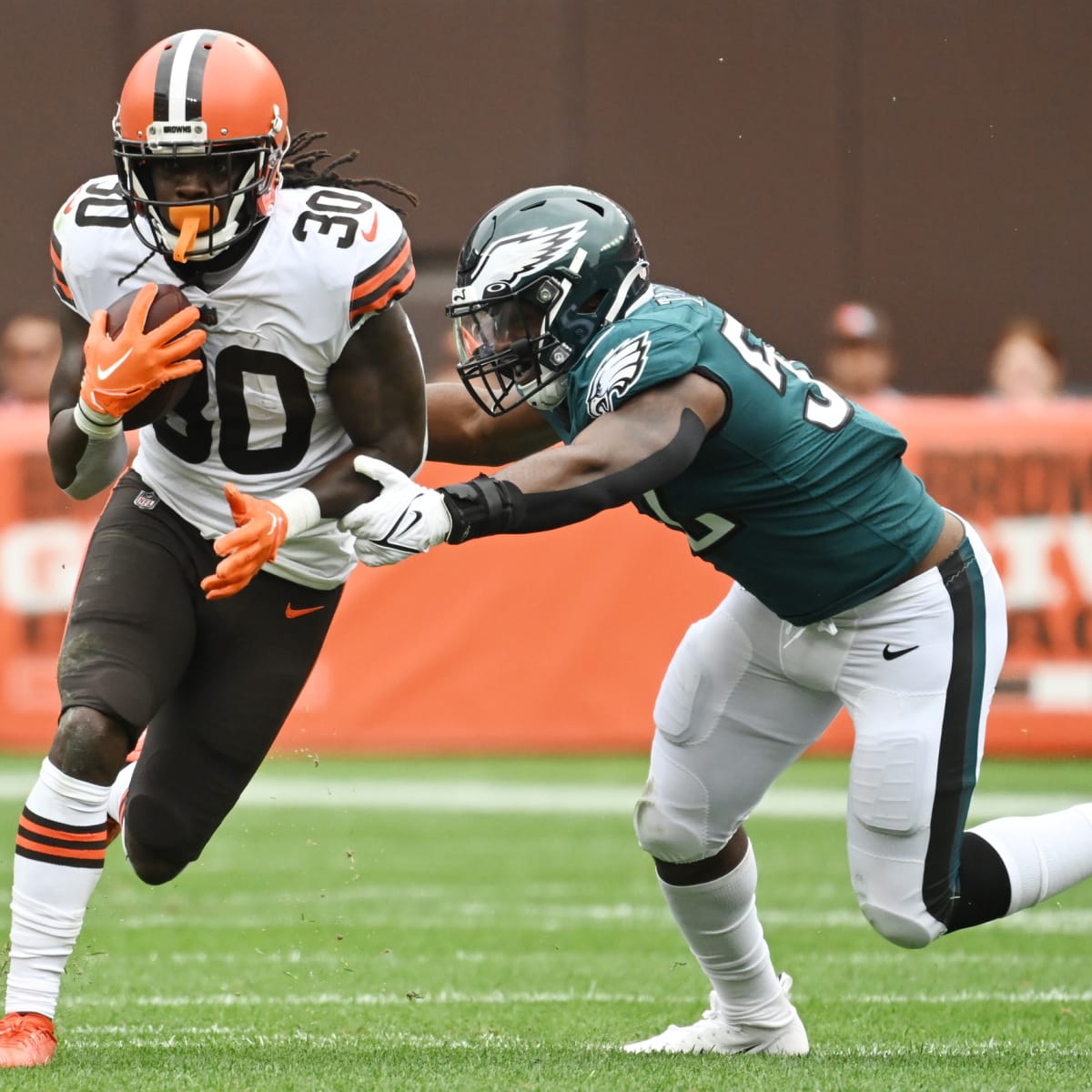 Former Browns RB D'Ernest Johnson set to sign with Jaguars