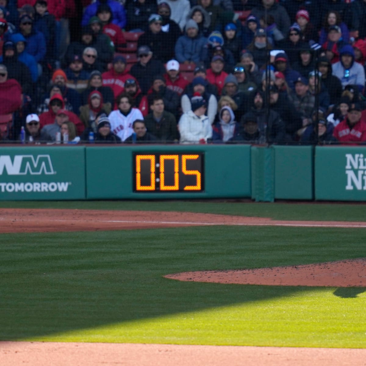 MLB enters new era as spring training's start brings pitch clocks, shift  limits, bigger bases