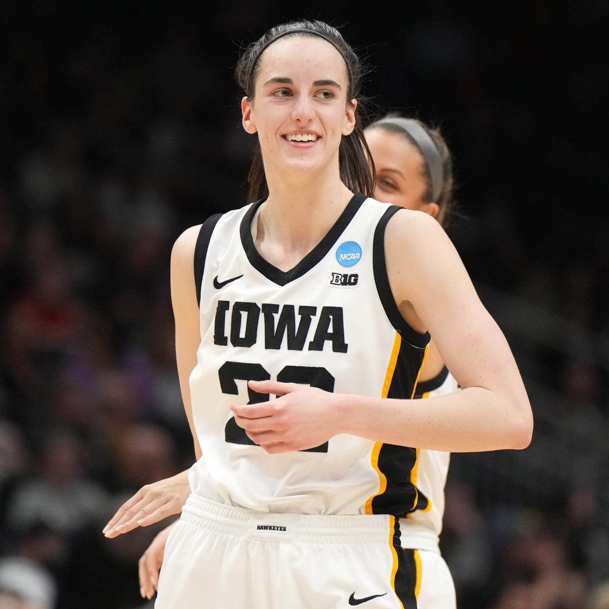 IA's Caitlin Clark Reaches Unprecedented Mark in Big Ten History