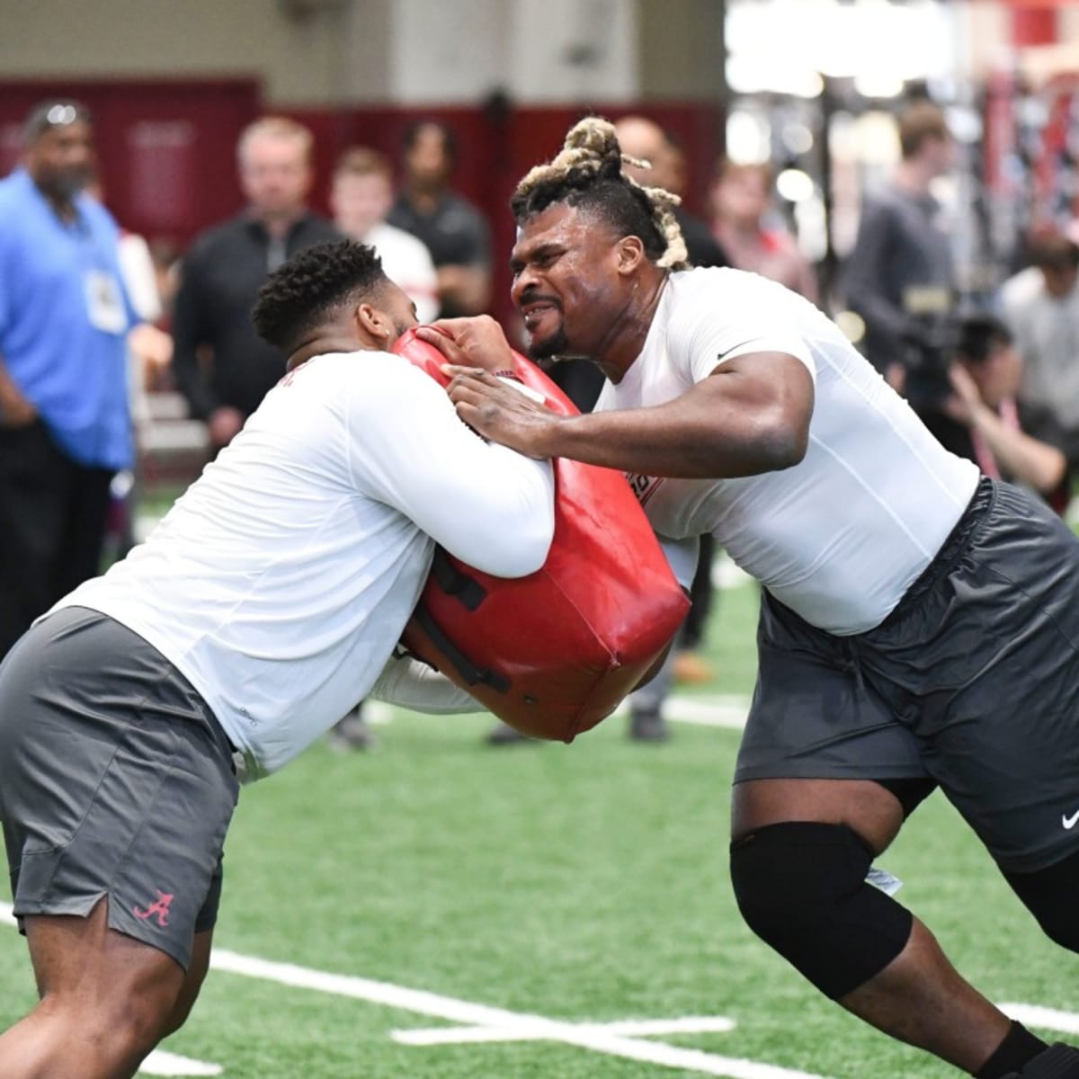 Chargers sign first-round draft pick Fluker