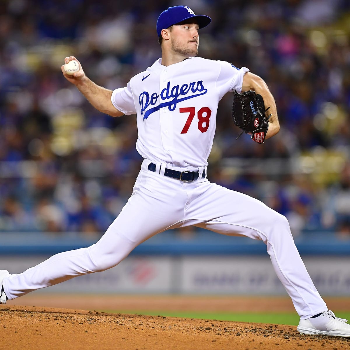 Michael Grove improves in Dodgers loss; Julio Urías nears return