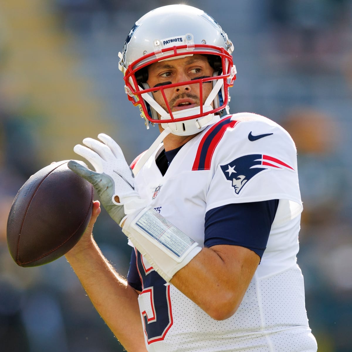 Patriots re-sign veteran QB Brian Hoyer, player's agency confirms