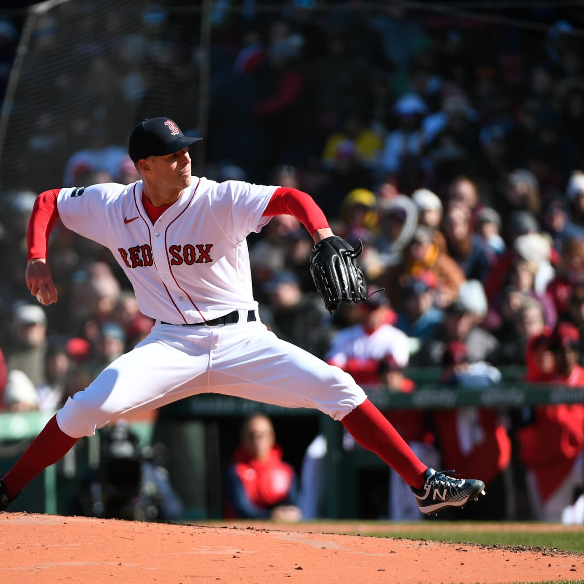 Boston's starters continue to struggle, Pirates power past Red Sox