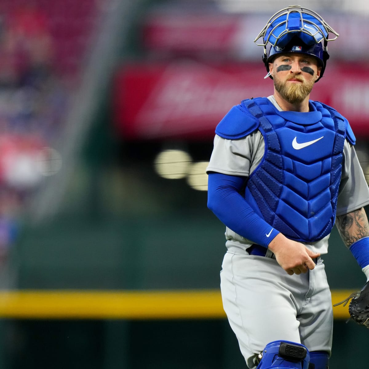 Cubs finalize 2-year deal with catcher Tucker Barnhart