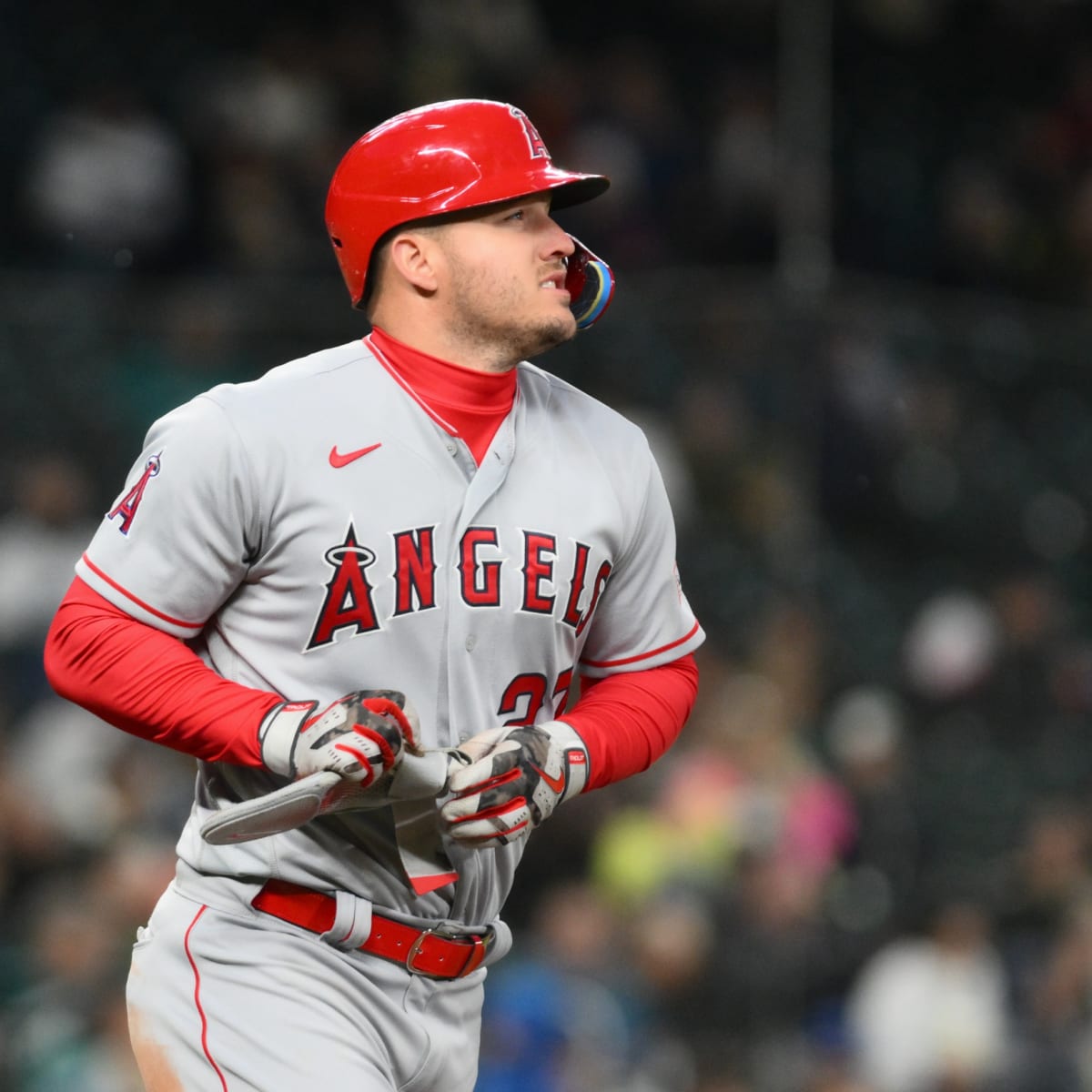 Mike Trout hits one of Angels' three homers in win over Jays