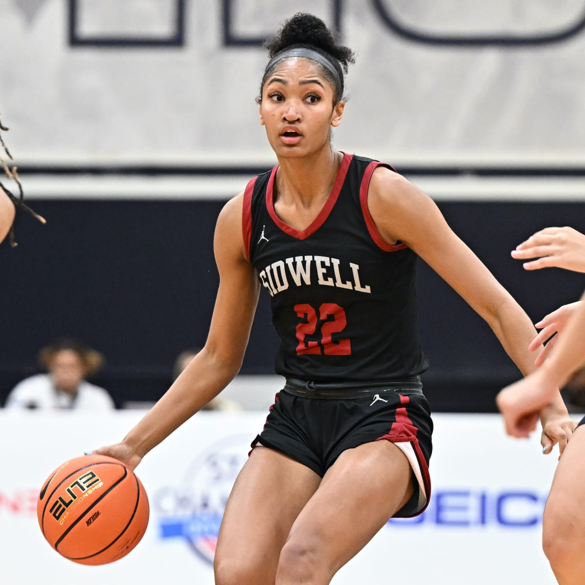 Class of 2024 Wing Kendall Dudley Commits to UCLA Women's