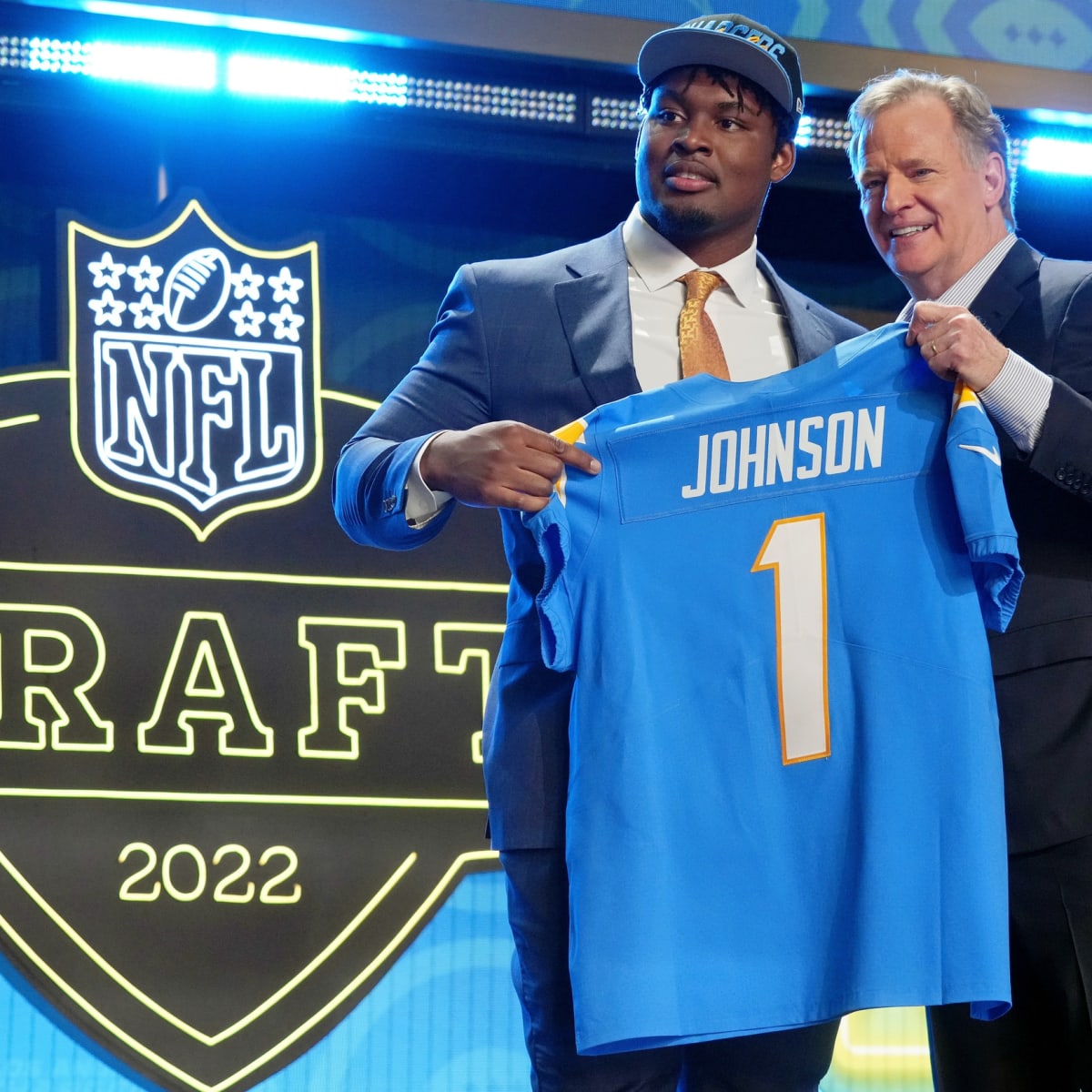 Chargers News: LA to Hold Draft Party on Day 1 - Sports Illustrated Los  Angeles Chargers News, Analysis and More