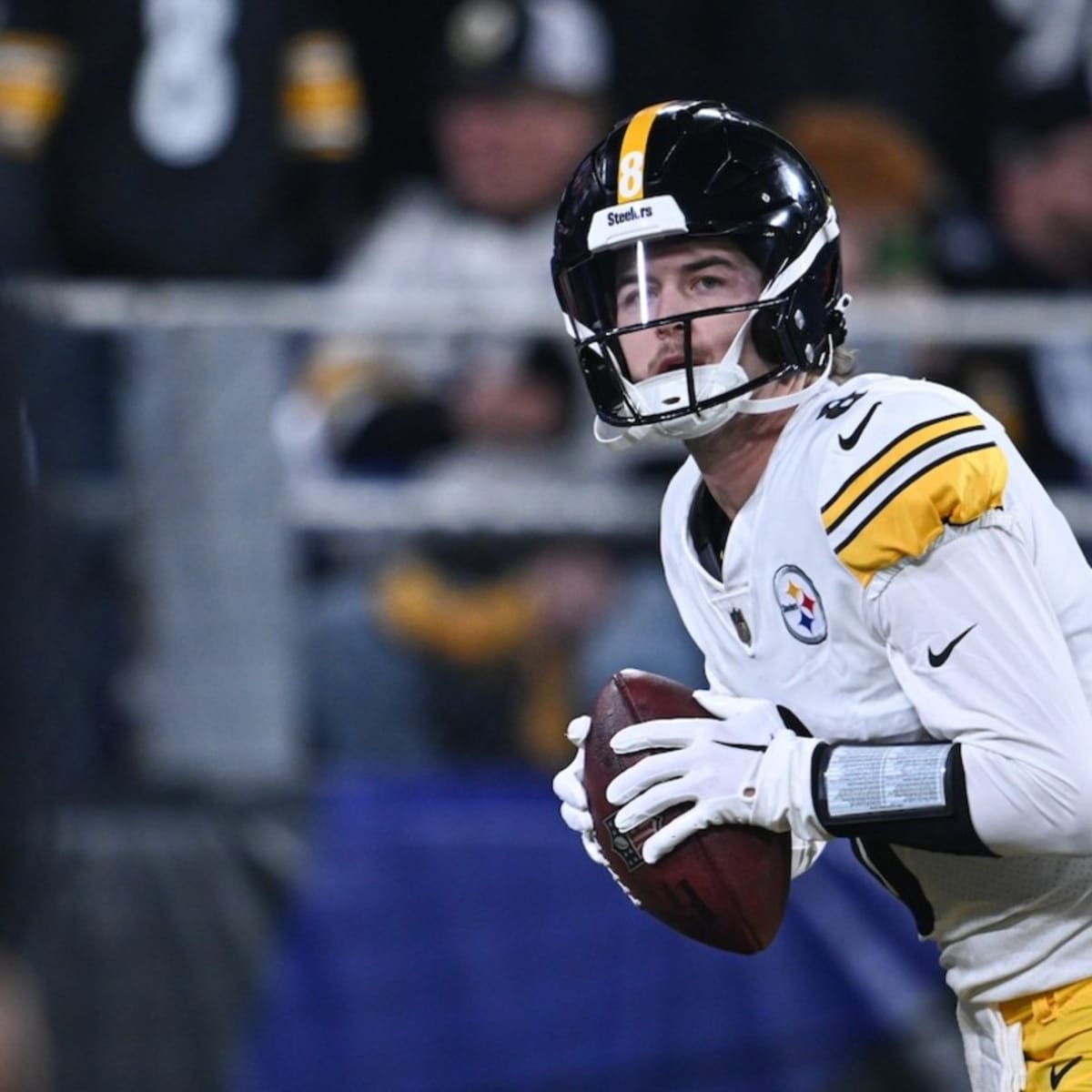 Can Steelers QB Kenny Pickett make a Year 2 leap to keep pace with Deshaun  Watson, Joe Burrow and Lamar Jackson? 