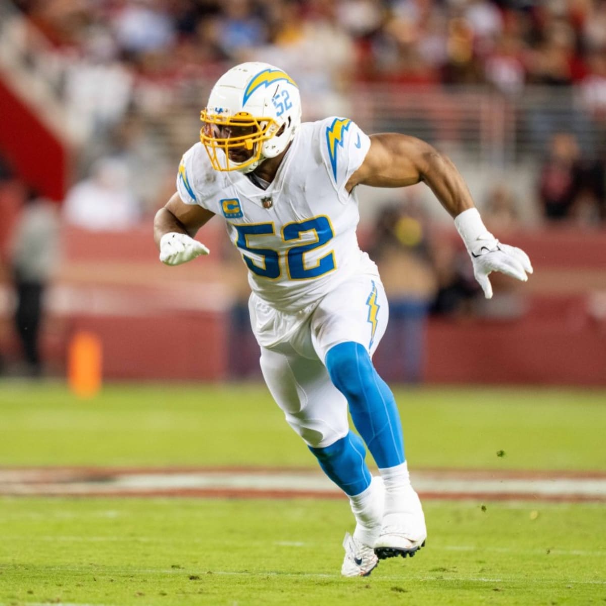 December 26, 2022: Los Angeles Chargers linebacker Khalil Mack (52) during  NFL game against the Indianapolis Colts in Indianapolis, Indiana. John  Mersits/CSM/Sipa USA.(Credit Image: © John Mersits/Cal Sport Media/Sipa USA  Stock Photo 