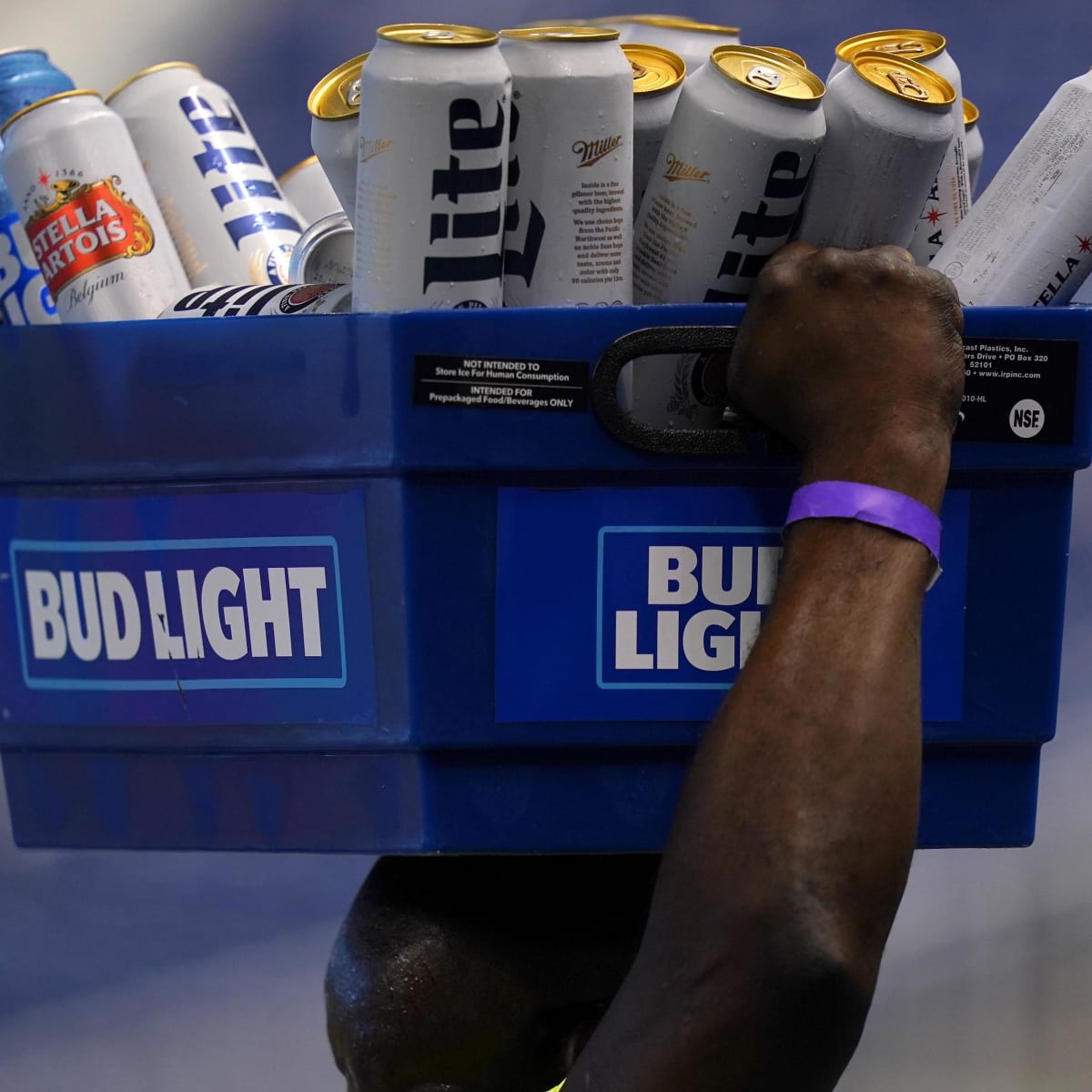 Shorter Baseball Games Are a Beer Vendor's Dream