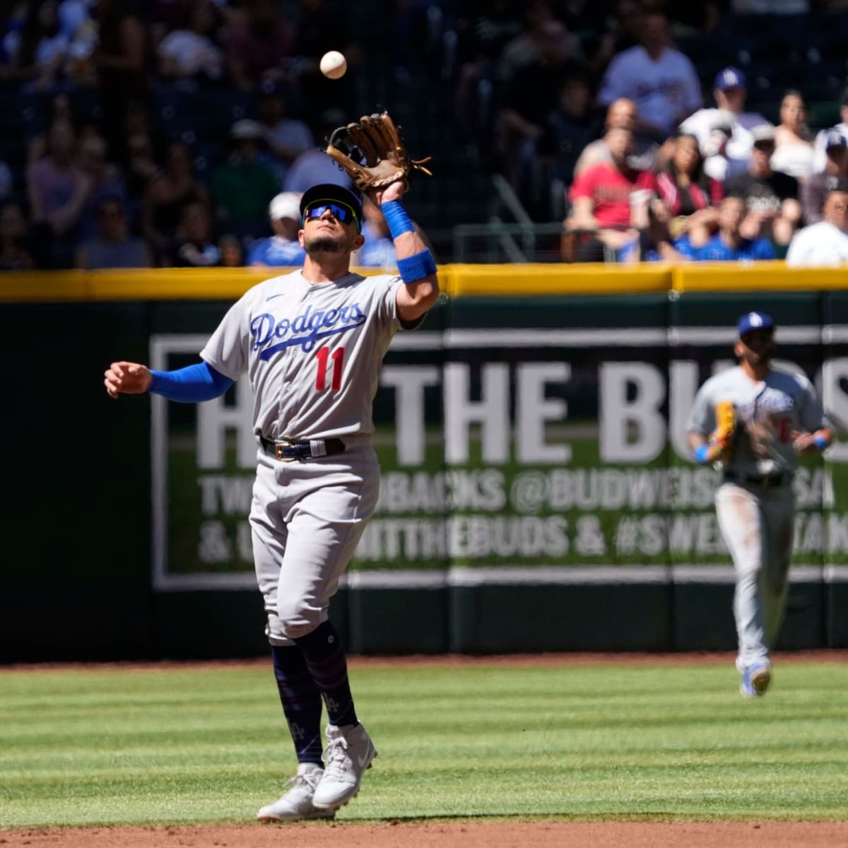 Dodgers final score: Miguel Rojas (4 hits) & friends beat
