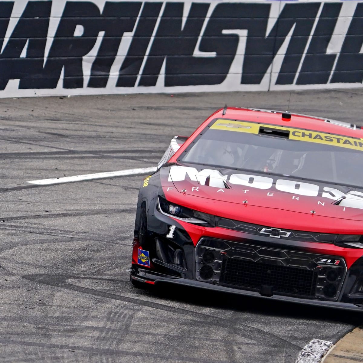 NASCAR DFS Prop Picks for Food City Dirt Race - PrizePicks