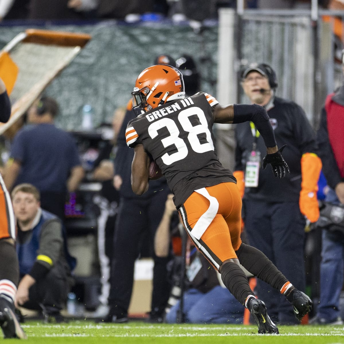 Bengals' rookie WR A.J. Green burns the Cleveland Browns once