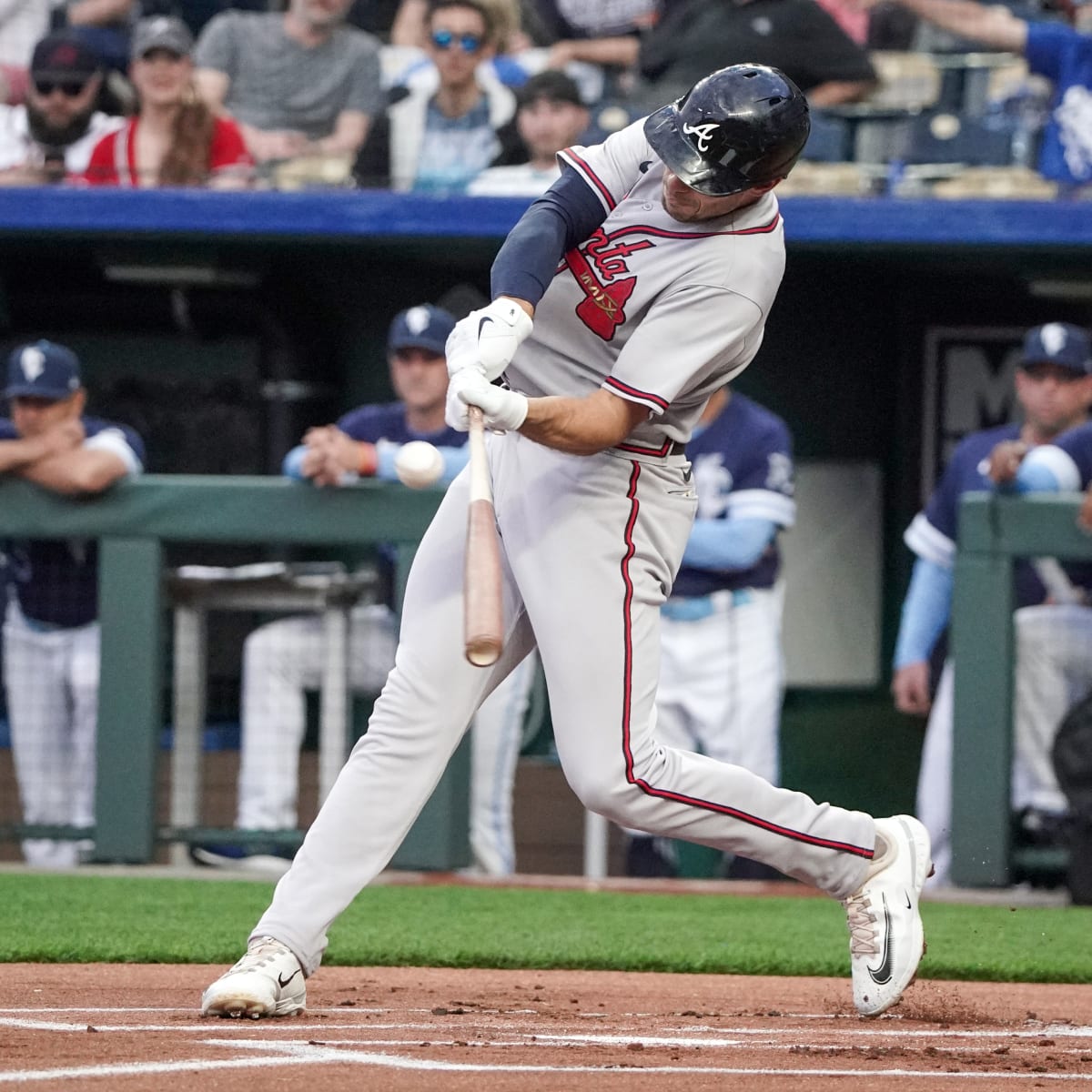 Olson's 2-run HR in 1st helps Braves overpower Red Sox 9-3 - The