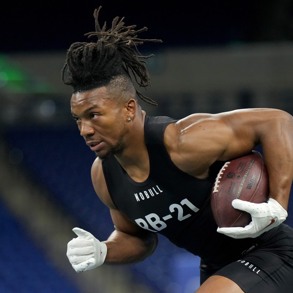 Top NFL 100 players in 2023 season: 60-41 includes Bijan Robinson - Sports  Illustrated