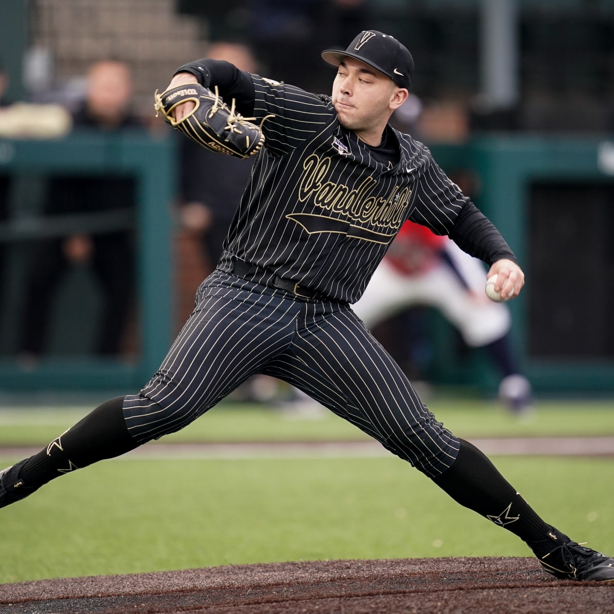 South Carolina Baseball Sweeps Third-Ranked Florida Gators - Sports  Illustrated South Carolina Gamecocks News, Analysis and More