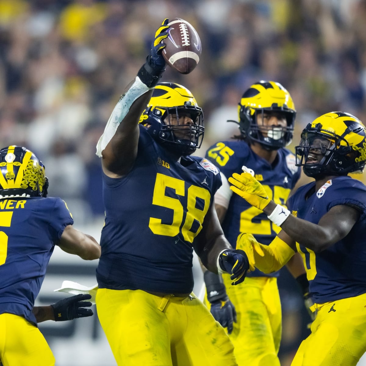 Michigan Football's David Ojabo Is Flying Up NFL Draft Boards - Sports  Illustrated Michigan Wolverines News, Analysis and More