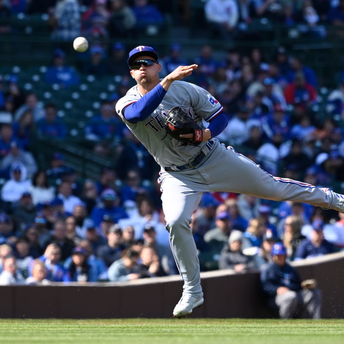 Corey Seager injury: Rangers shortstop lands on IL with left