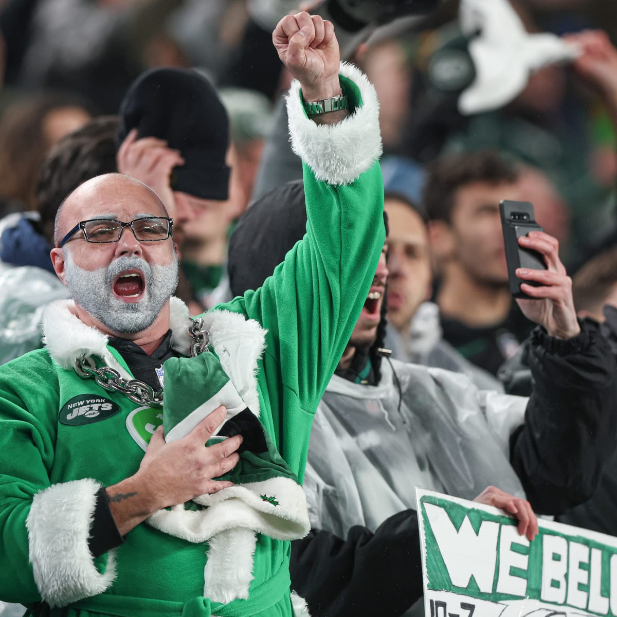 Get excited for the Jets Black Friday game with jerseys and gear