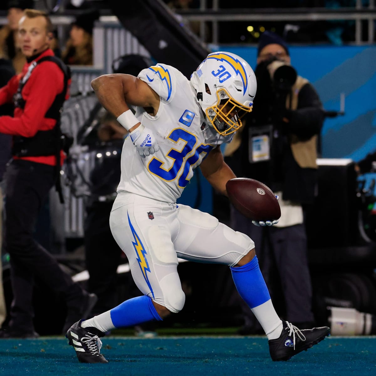 Austin Ekeler - Los Angeles Chargers Running Back - ESPN