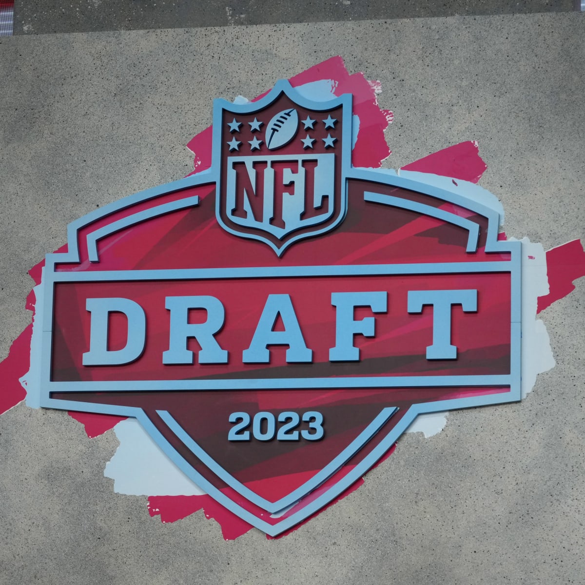 RUMOR: Arizona Cardinals Finalizing Trade Deal to Move Down in 2023 NFL  Draft - Sports Illustrated Tennessee Titans News, Analysis and More