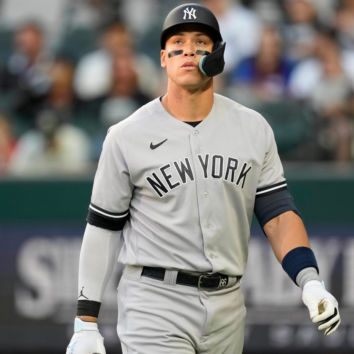 Yankees put Aaron Judge on injured list with hip strain