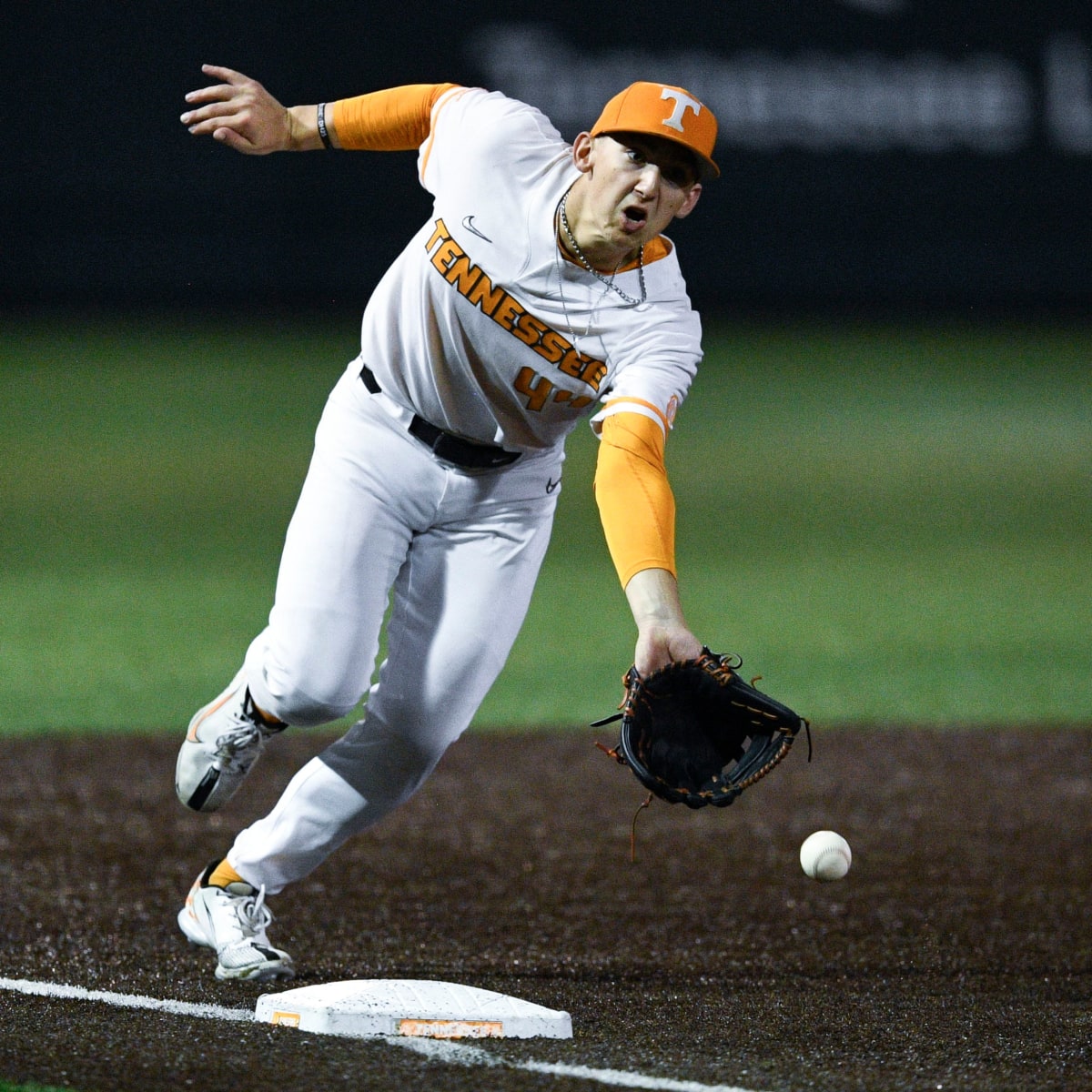 Watch Tennessee baseball vs South Carolina on TV, live stream SEC series