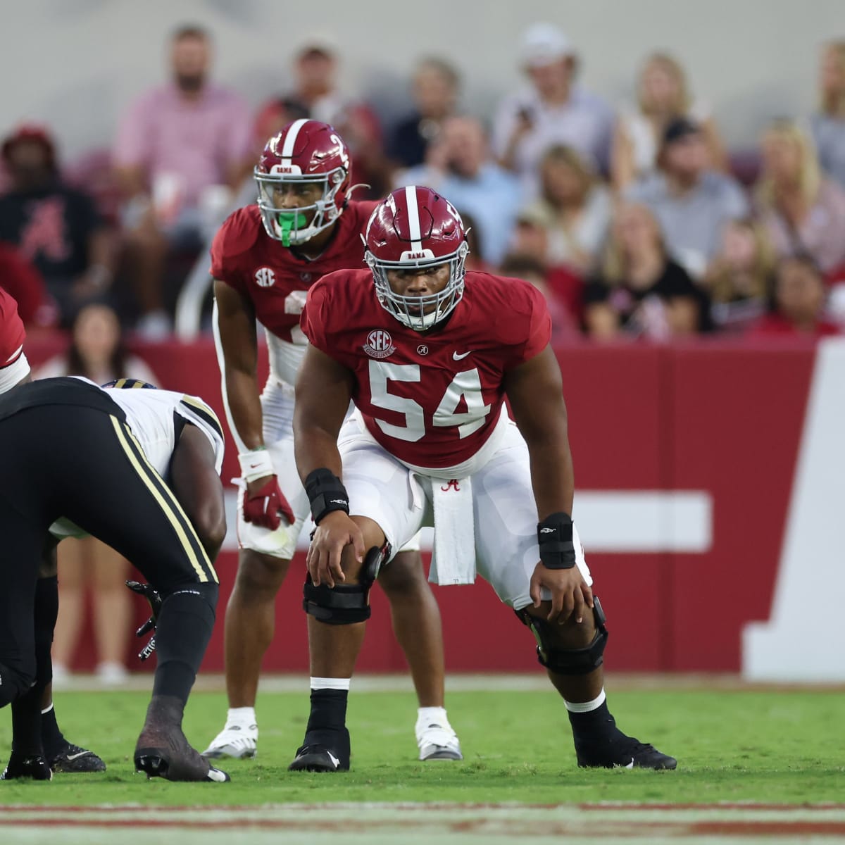 Eagles use third-round draft picks to select Alabama OL Tyler Steen and  Illinois S Sydney Brown