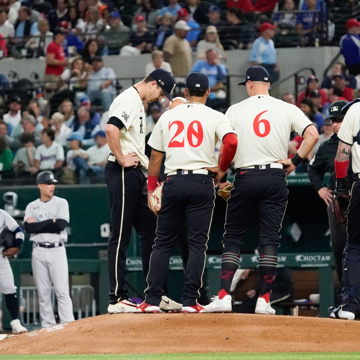 Rangers SP Jacob deGrom Bounces Back From Injury Scare - Stadium