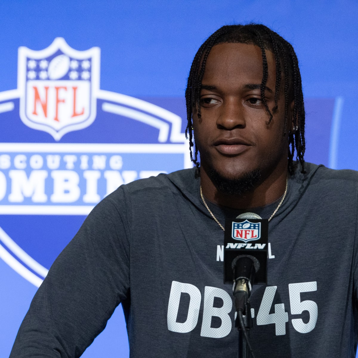 Falcons draft Alabama S DeMarcco Hellams with pick No. 224 in 7th Round -  The Falcoholic