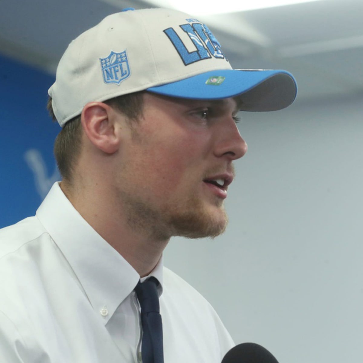 Lions LB coach says first-rounder Jack Campbell no lock to start in rookie  season