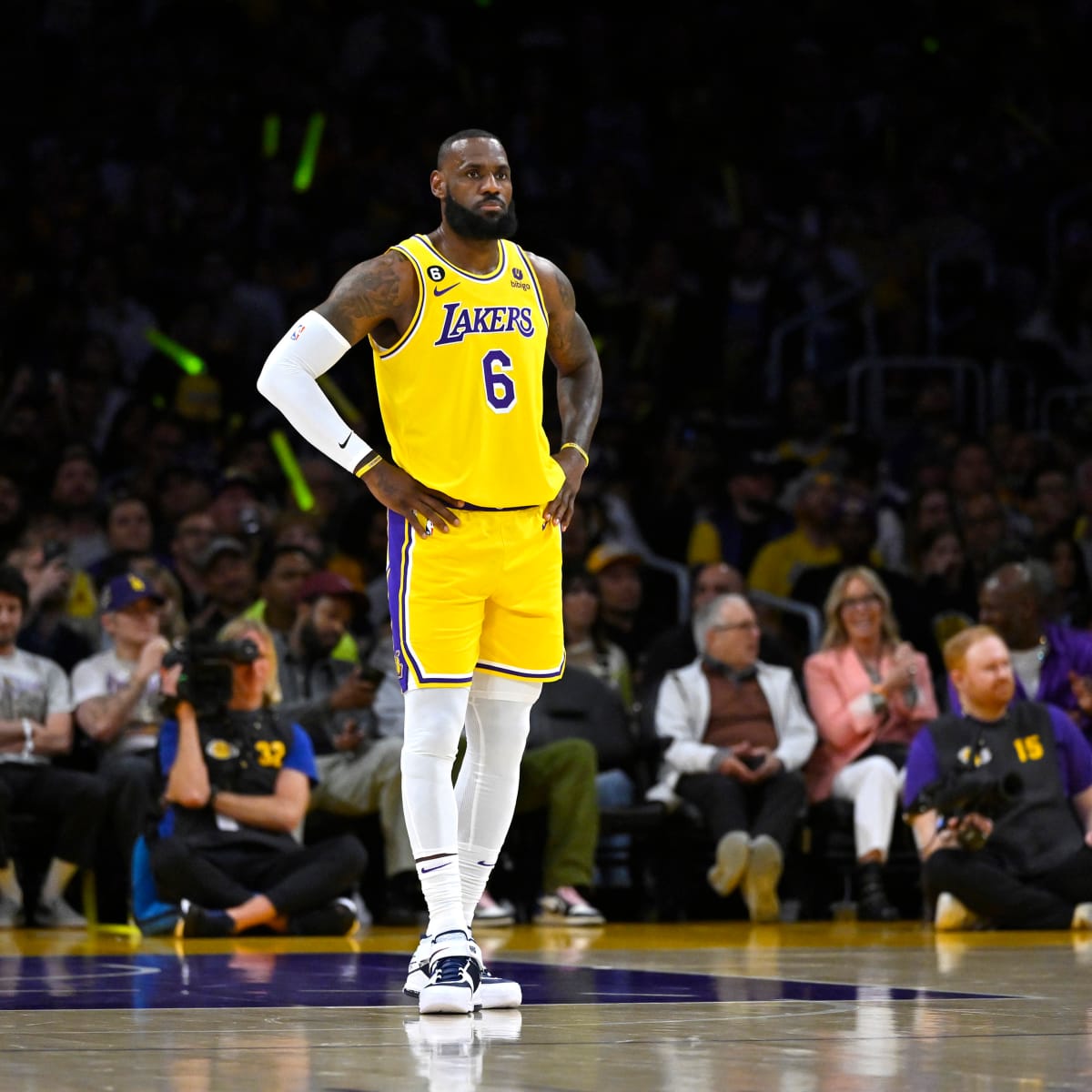 LeBron James' New Lakers 'Showtime' Jersey Revealed for Next
