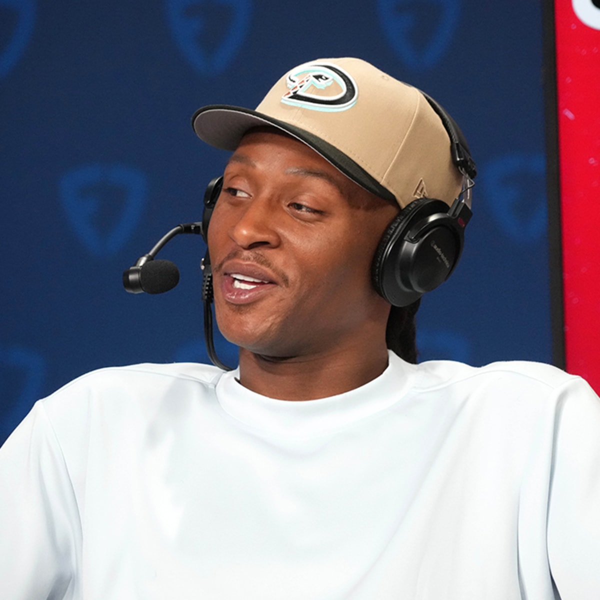 Von Miller: DeAndre Hopkins Told Me He Wants To Play For 1 Team, The Spun