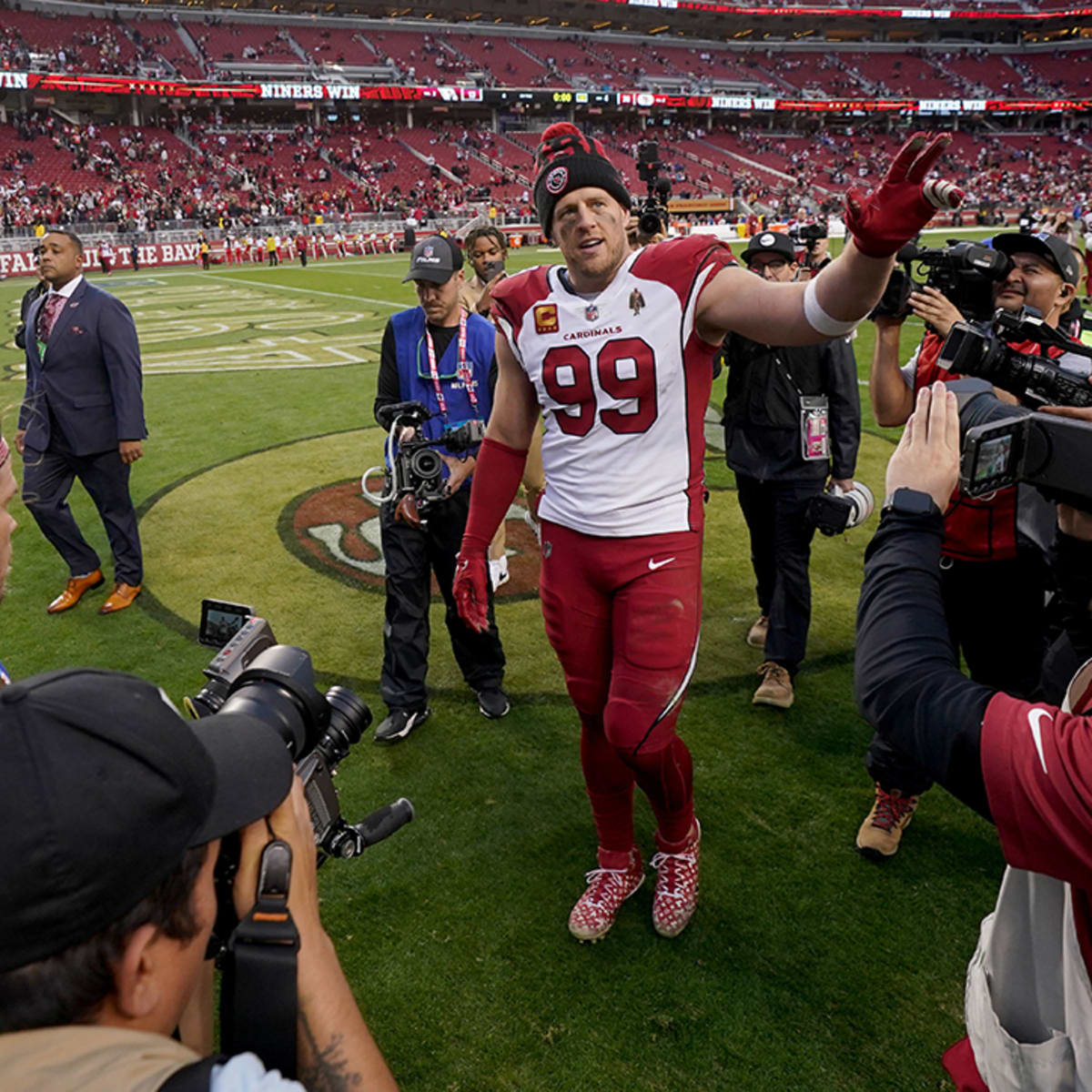 Former Badger J.J. Watt back in Wisconsin for preseason game