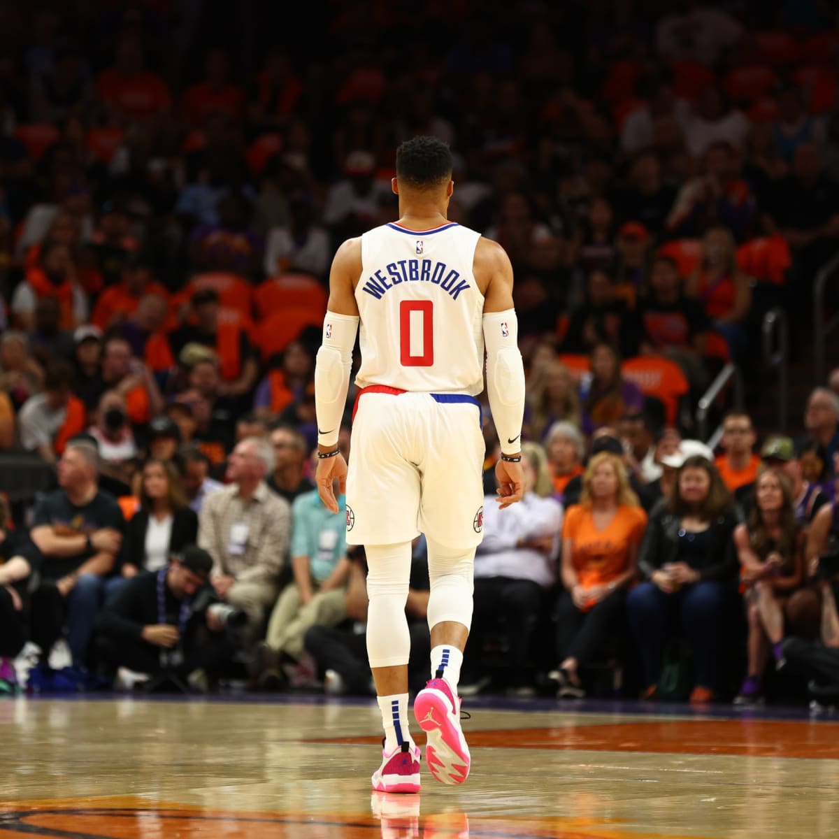 Westbrook é aplaudido de pé em estreia pelos Clippers, nba