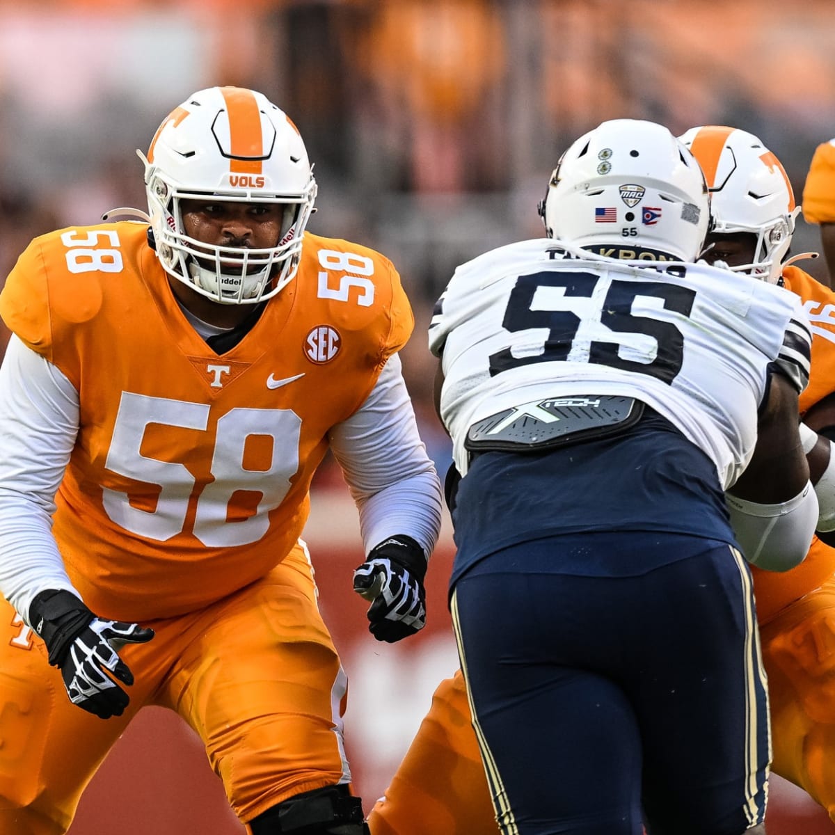 Chicago Bears draft Tennessee OT Darnell Wright at No. 10 - The San Diego  Union-Tribune