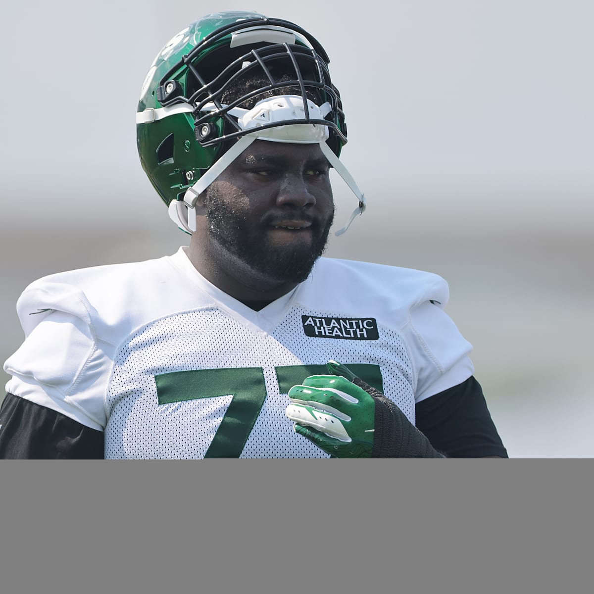 Jets offensive tackle Mekhi Becton is set to play for the first