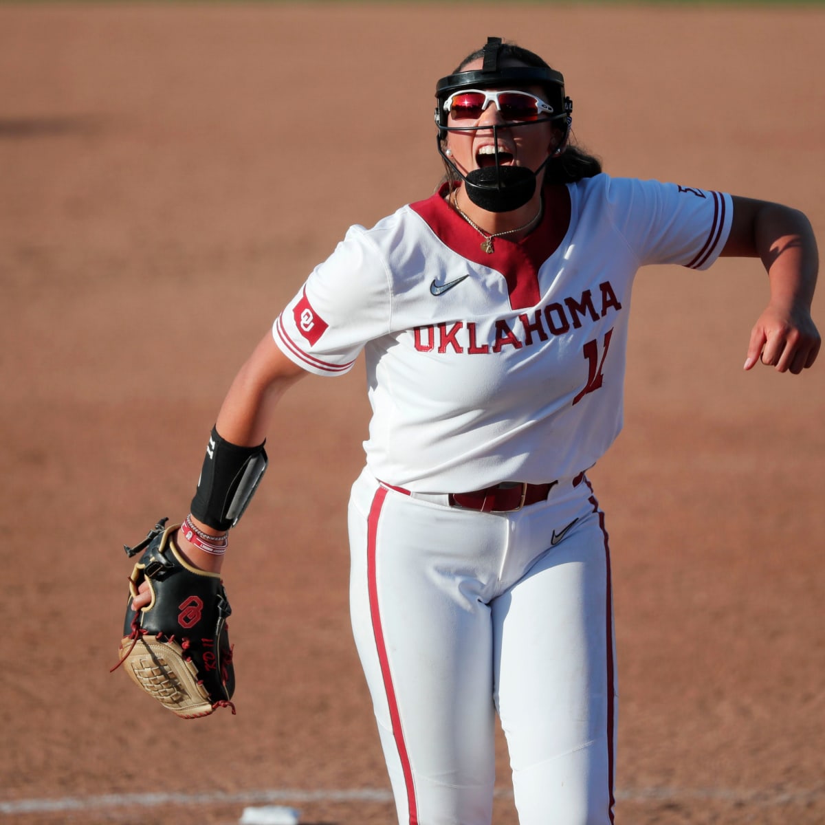 Juco standout Lewis signs to pitch for OC softball - Oklahoma