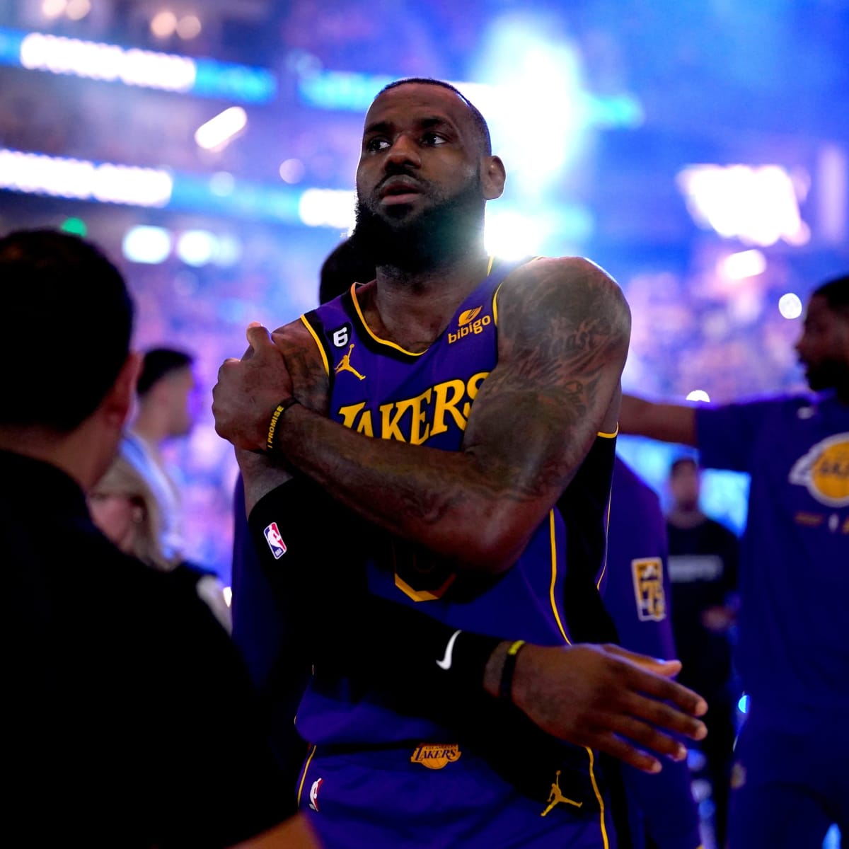 BREAKING: LeBron James' Status For Warriors-Lakers Game - Fastbreak on  FanNation