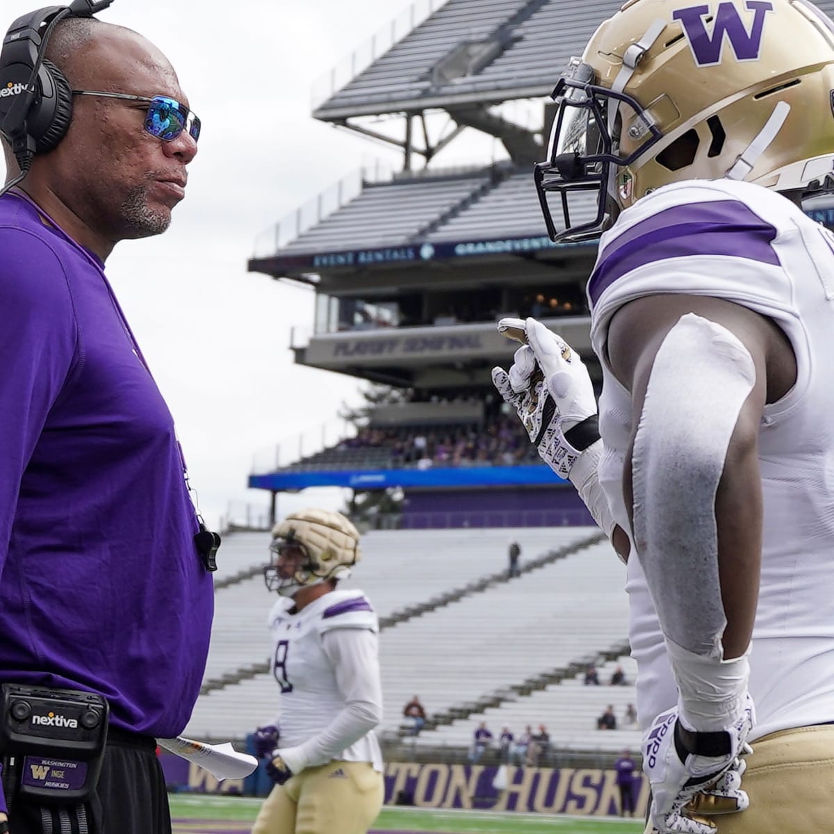 Huskies Dress for Success with New Uniforms - Sports Illustrated Washington  Huskies News, Analysis and More