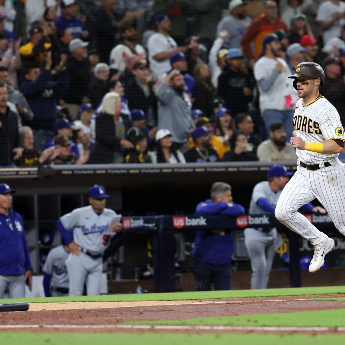 Dodgers' Dustin May showing off NASTY stuff against Padres for 8 Ks! 