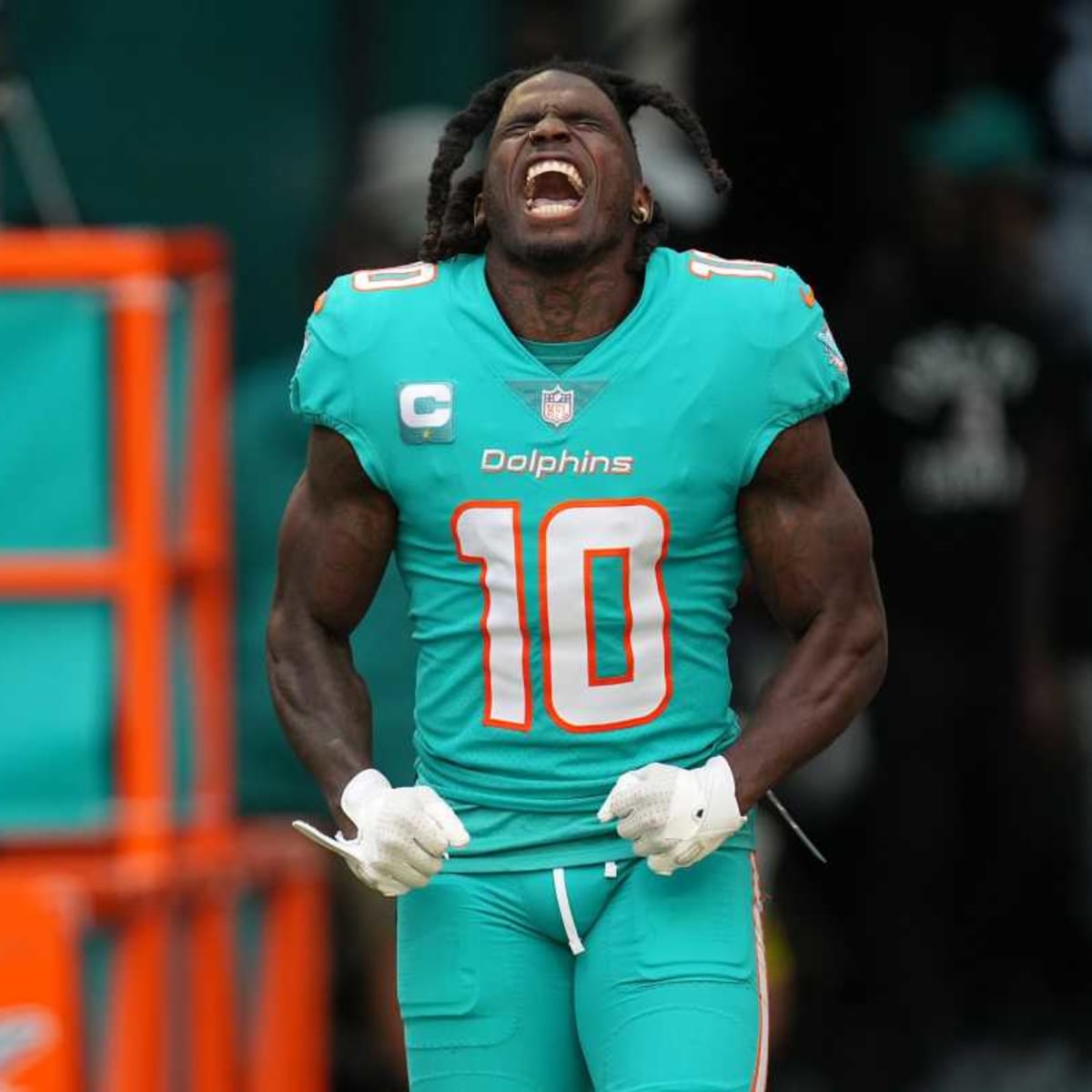 Tyreek Hill won't return to Arrowhead after all, Dolphins-Chiefs set for  Germany - NBC Sports