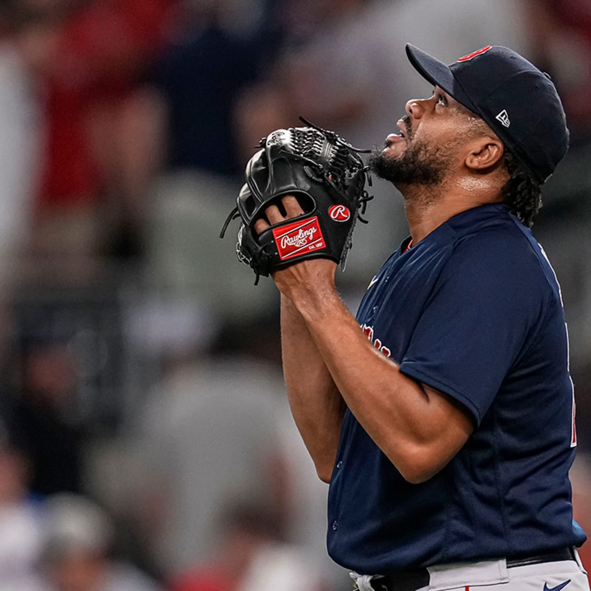 Jansen becomes 7th in major league history with 400 saves, Red Sox