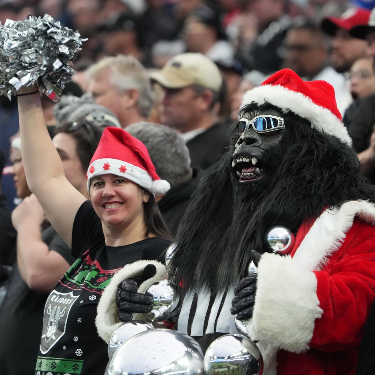 Looking back at the Las Vegas Raiders' last Christmas Day game - Sports  Illustrated Las Vegas Raiders News, Analysis and More